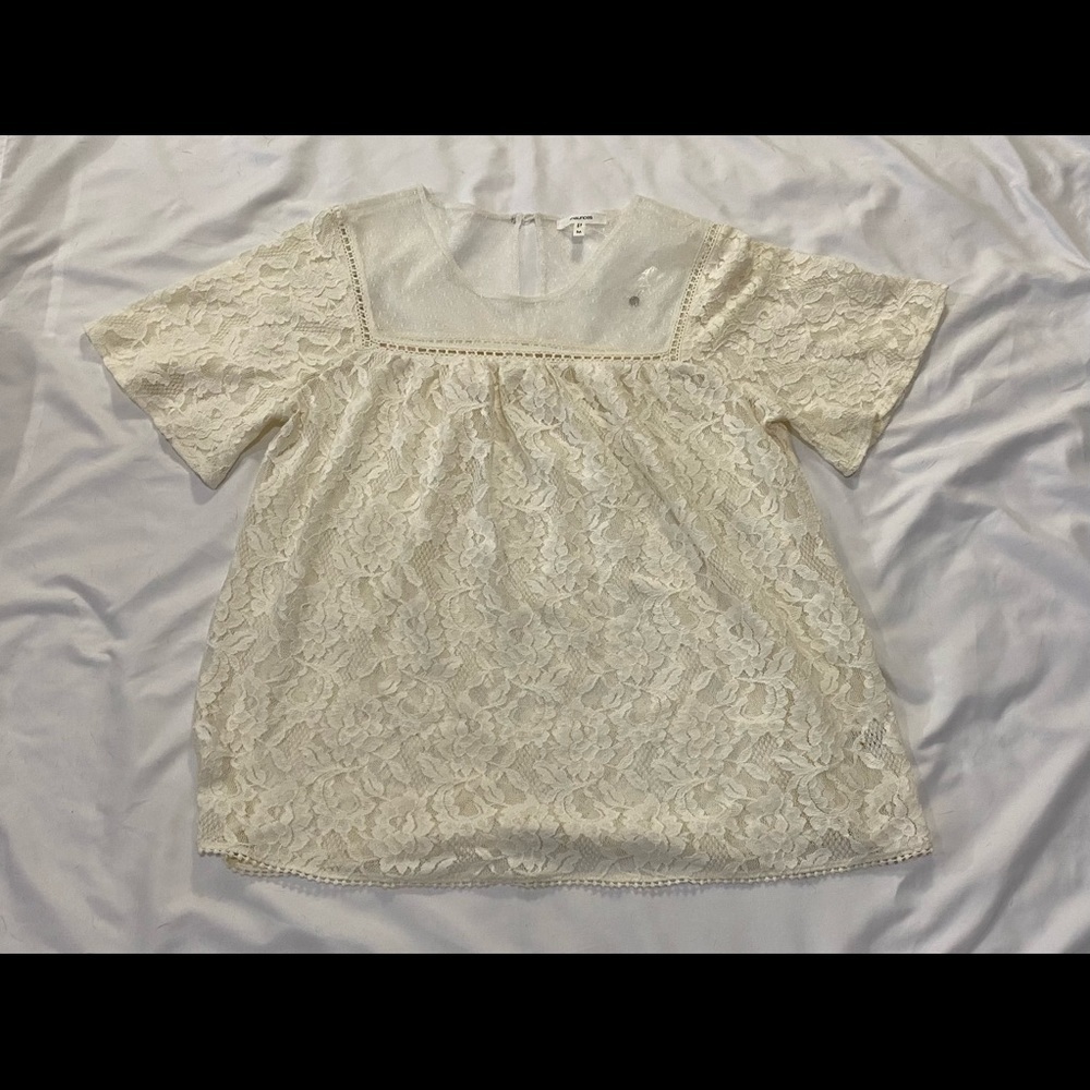 Maurice’s blouse size medium